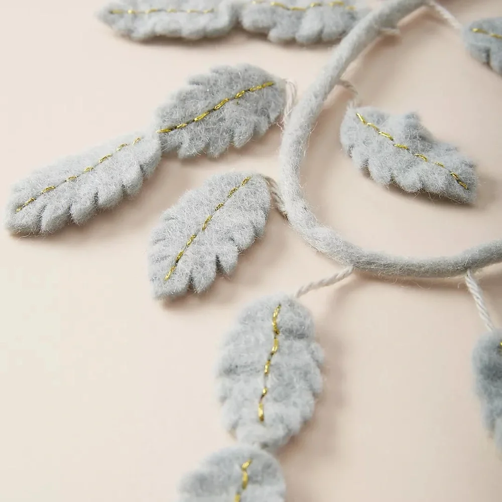 New! Feather Garland